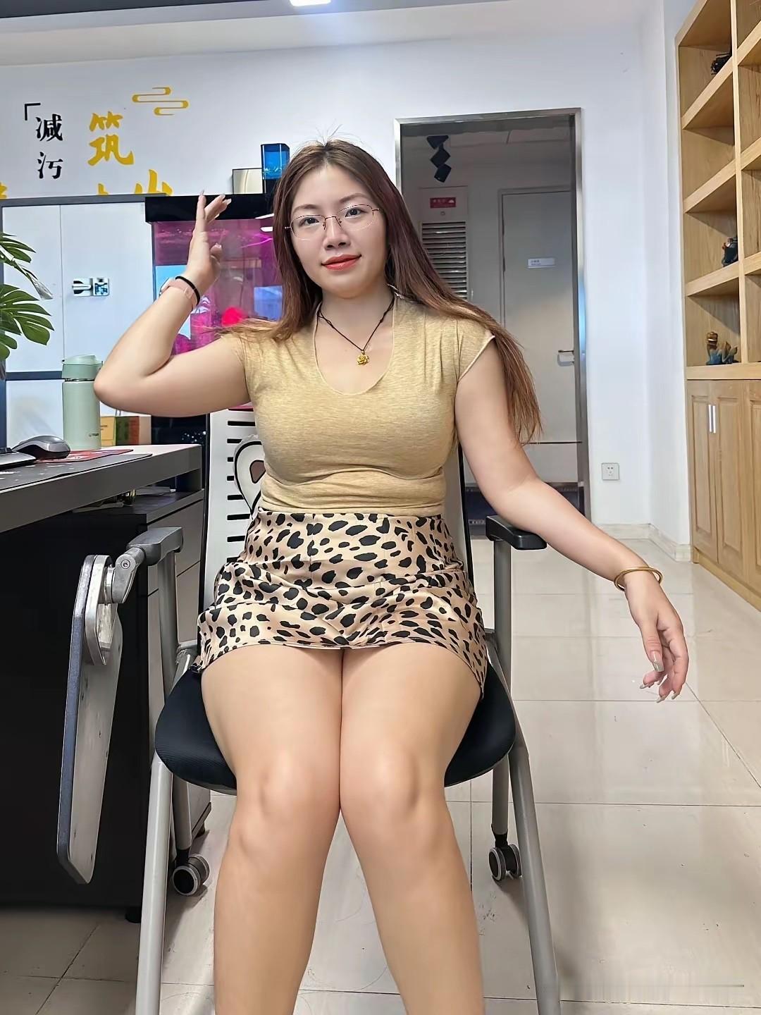 女人离婚就是笨为什么要离呢不管是女人离婚还是男人离婚离一次败一次离一次穷
