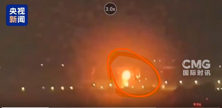 惊魂一刻，美一空客客机从巴西起飞后发动机爆炸。当地时间3月29日晚