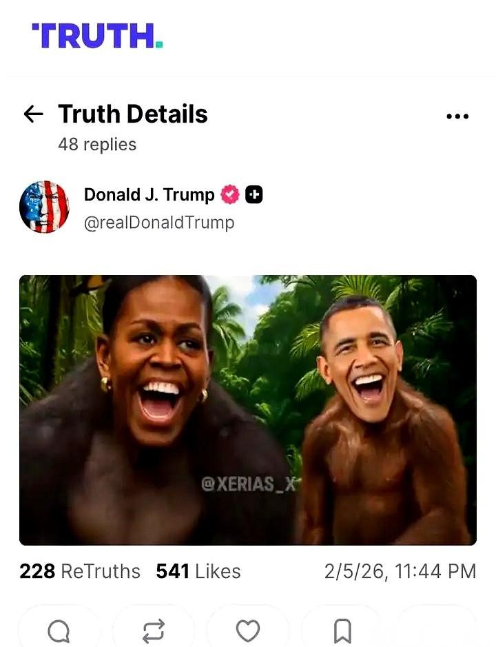 把前总统夫妇P成猴子，就两秒。然后光速删除。你真以为他是手滑了，或者老糊涂了