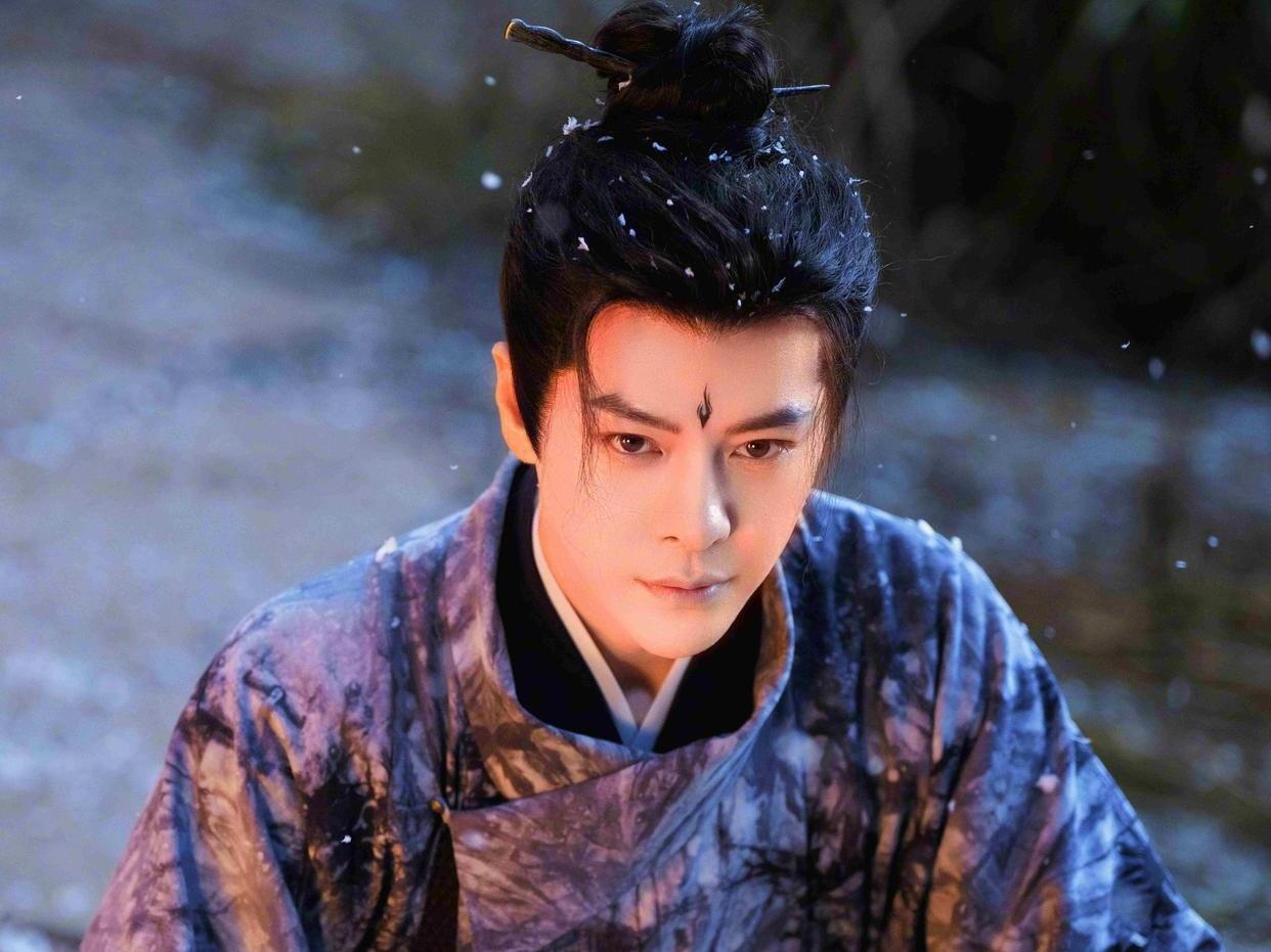 谁曾想，徐海乔在《子夜归》中的露脸，给到大家惊喜。他在剧中饰演猫公，