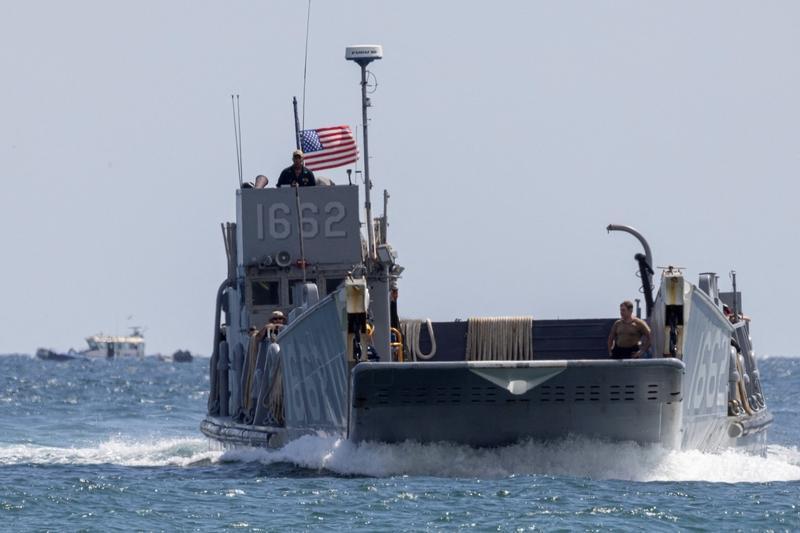2月12日两艘美军军舰在加勒比海海域发生碰撞，已经造成2人受伤，主要原因可能是加
