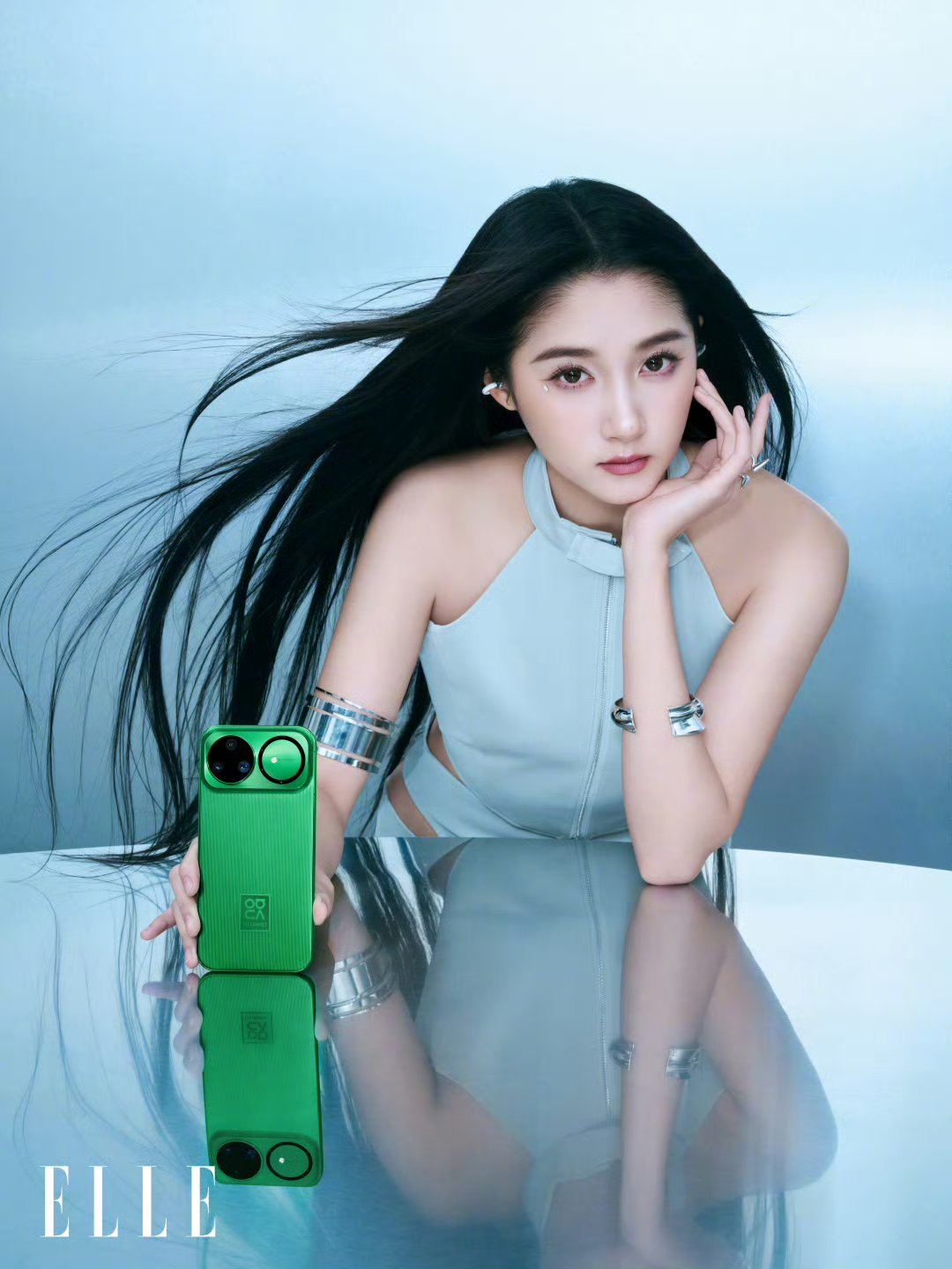 关晓彤早就爱你老己了关晓彤怎么会如此适配Y3K造型！完全未来感少女，眼神冷酷又坚