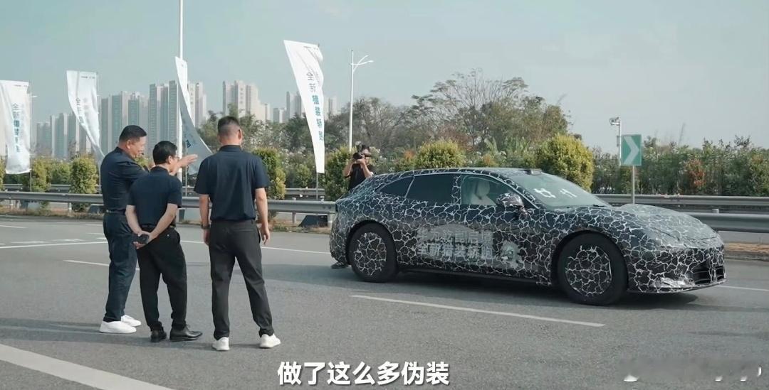 我视频反复看了十五分钟，感兴趣启境的你们看我总结，帮你们省时间了：1、整车算是长