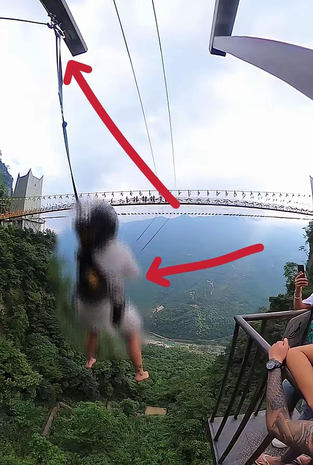 我那个做景区的朋友，直接跟我说了句大实话——四川那个悬崖秋千，根本不是网上传