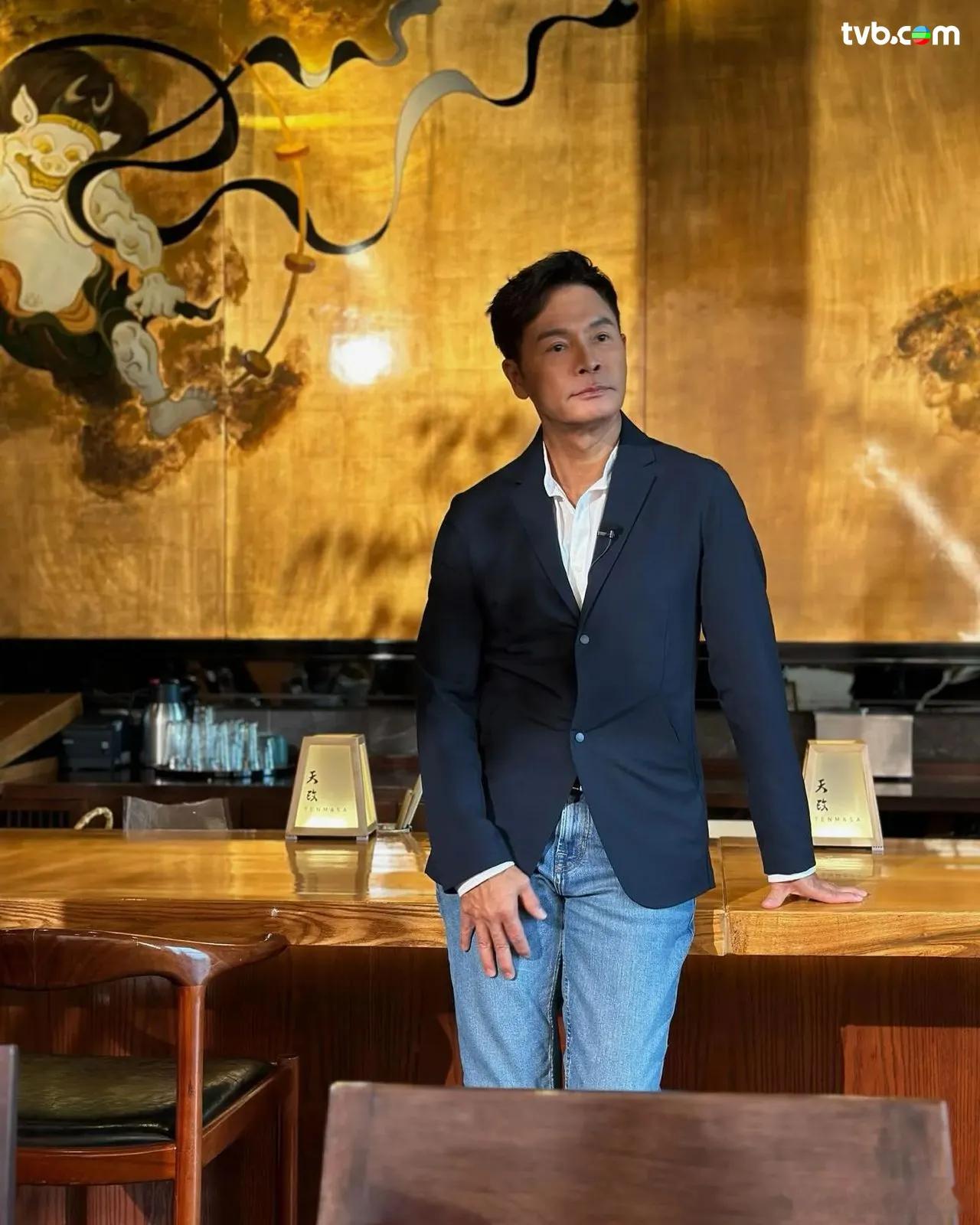 【藝人】視帝郭晉安大爆拍劇血淚史寒冬脫衣全身油金漆現年60歲的TVB三屆視帝郭