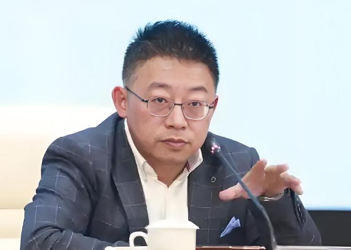 火了！沈逸发声了，在关键时刻，他发出了最勇敢的声音！他说，要是民国时期真让犹