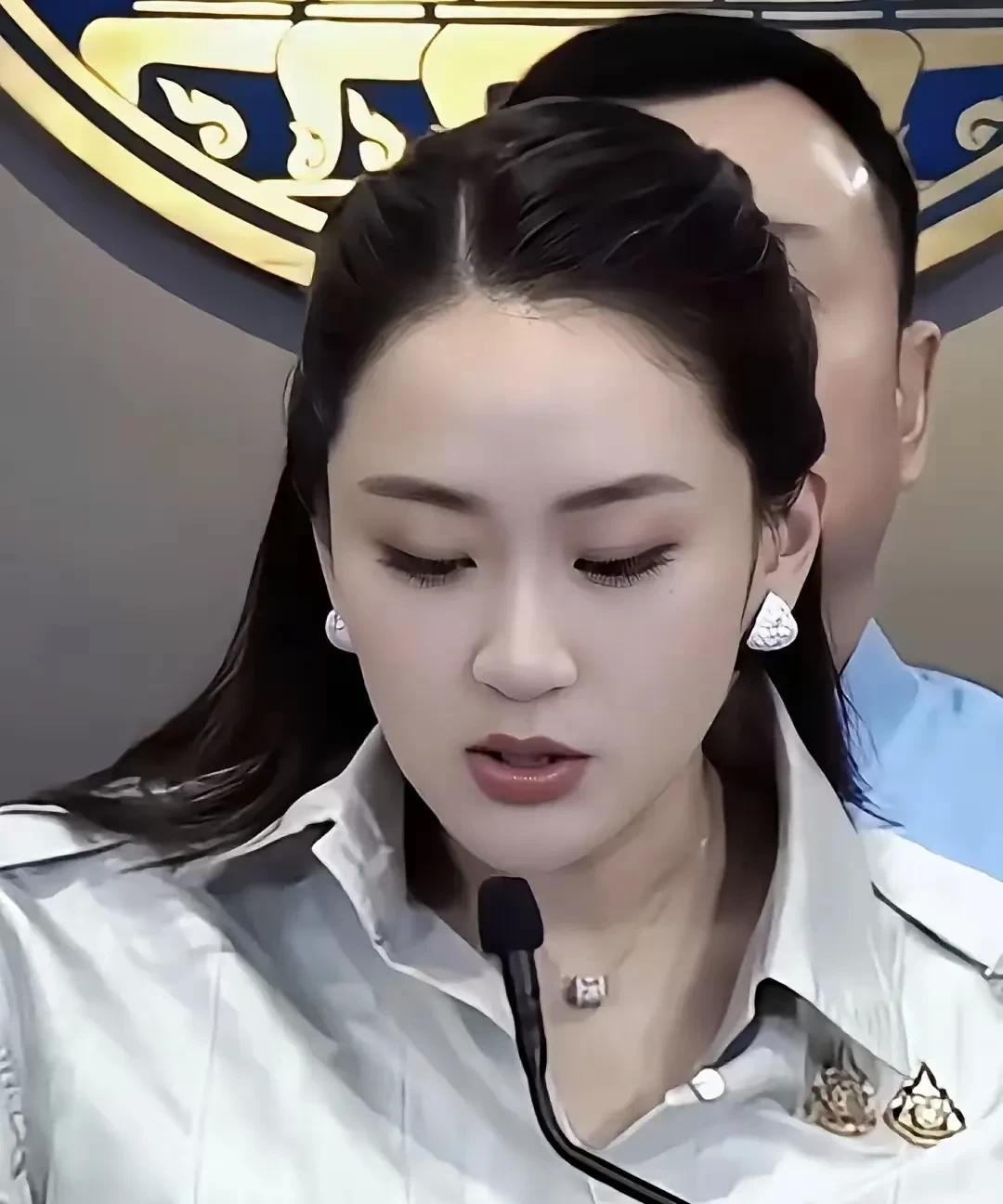 洪森为什么要冒天下之大不韪，这样炮轰他信家族，诋毁佩通坦？有人说是因为泰国对电