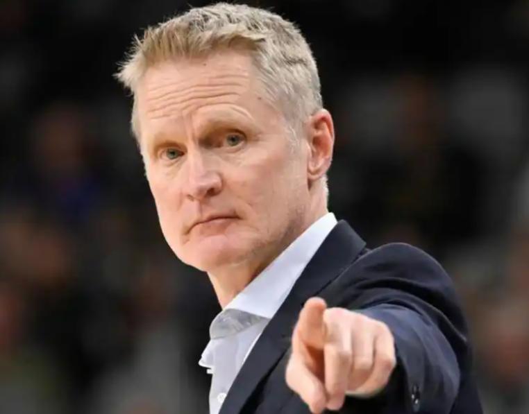 科尔现在不折腾了，因为试了二十多场后，发现折腾不起了。之前科尔那用人是真让人看