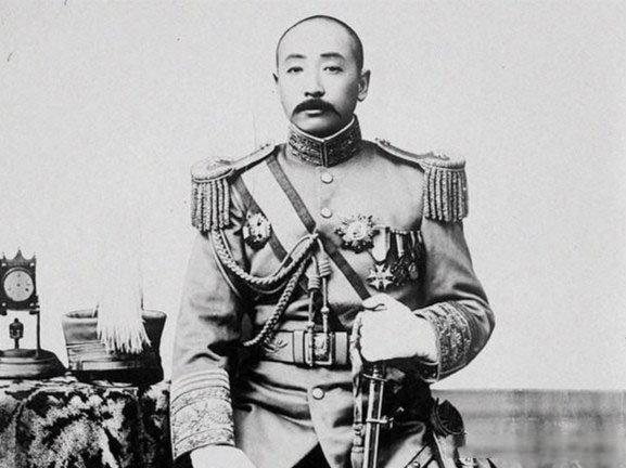 他是东北军“二把手，”却秘密送儿子参加红军，后成八路军司令员1948年，东北