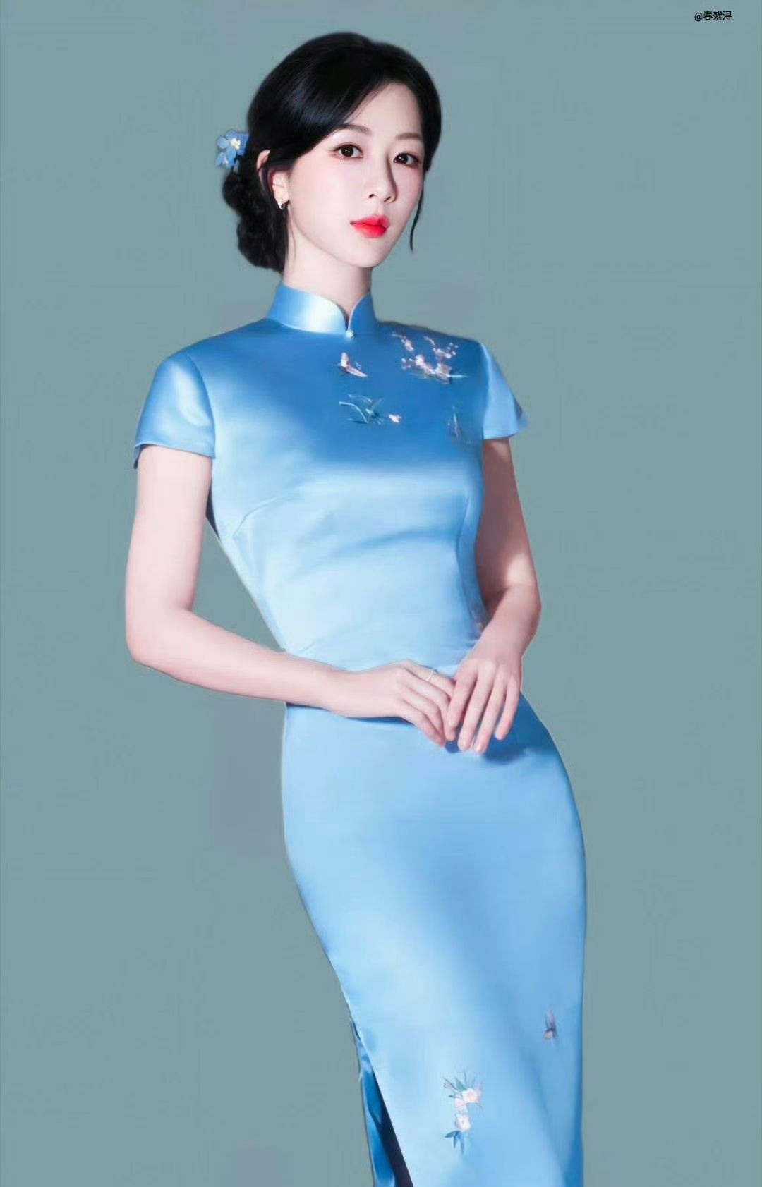 杨紫不接，《玉兰花开君再来》这剧就开不了机，筹备三年卡在最后一步了，投资方和剧组