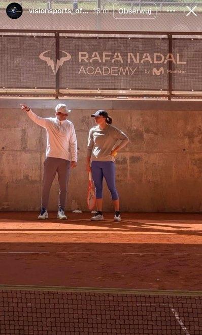 有纳豆的全力支持，斯瓦泰克必将在红土重新崛起。纳达尔还亲自上场指导，而且将自己