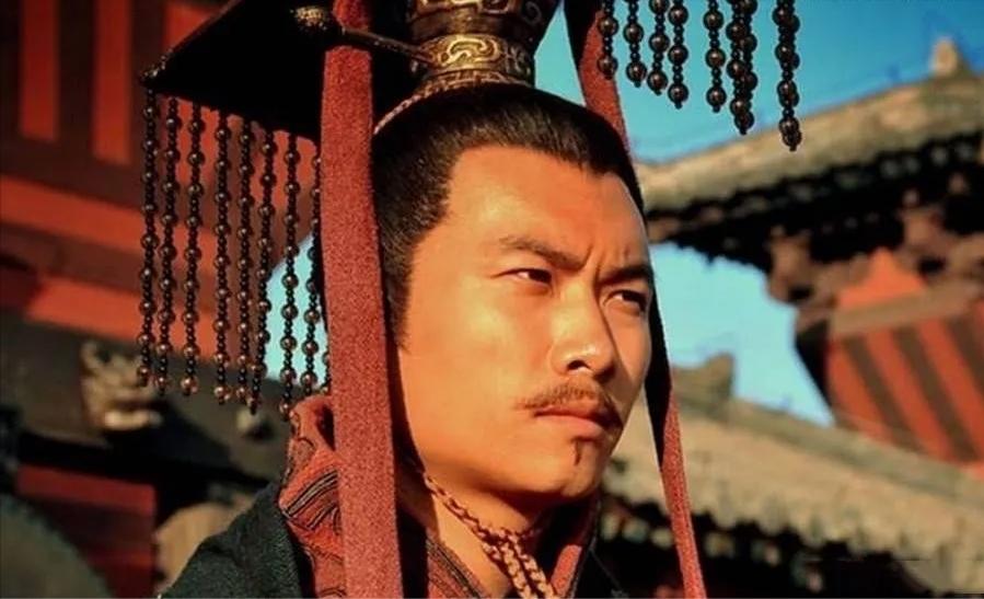 曹魏立国短短四十六年。从曹丕称帝到司马炎篡位，五代皇帝，平均一个不到十年。这家天