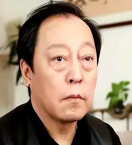 倪大红，又有你！电视剧《生万物》正在热播中，其中竟然又有倪大红出演。千年不变的