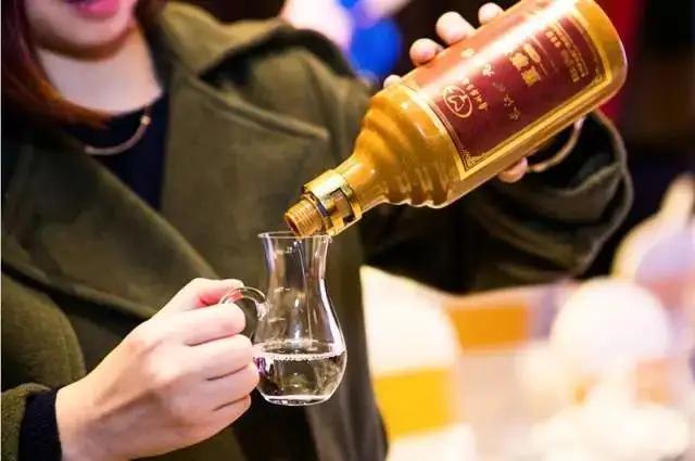 绝境逢生：内外双调，重燃生命之火人生漫漫，总有风雨如晦之时。我在想问这句话的