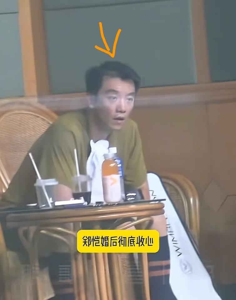 39岁的郑恺，最新近照曝光！感觉他沧桑了不少啊！近日，有网友晒出了偶遇郑恺出