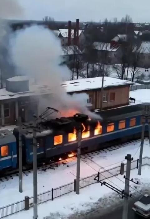 普京确实很给特朗普面子，答应了特朗普的要求。也就是说一周内避免对基辅发动打击