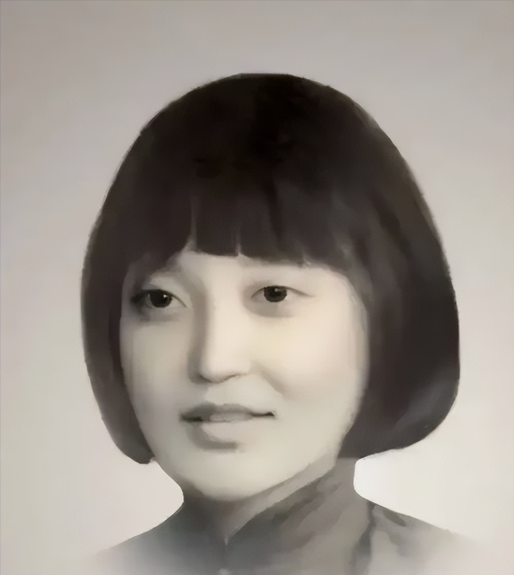 1928年9月，她被叛徒出卖，导致被捕。次年3月，她在监狱生下了孩子。15天后，