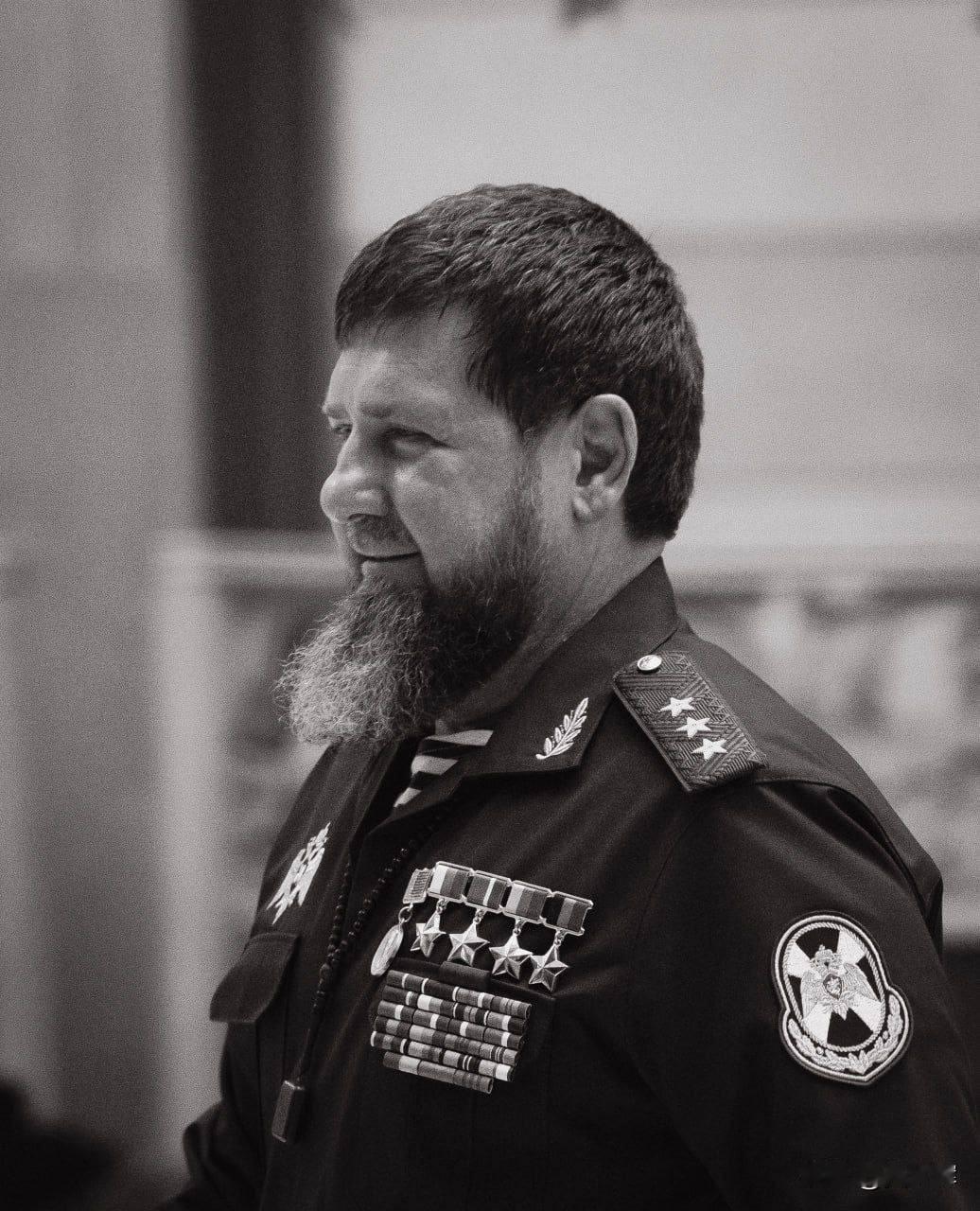 【“好歹学着像个男人一样”：小卡德罗夫回应泽连斯基的挑衅】1月7日，车臣共和