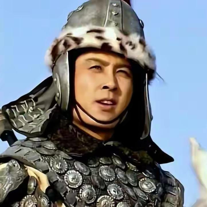 庞德宁死不降关羽，看似为曹魏尽忠。他的旧主马超，却对马岱说…“这汉子哪是为