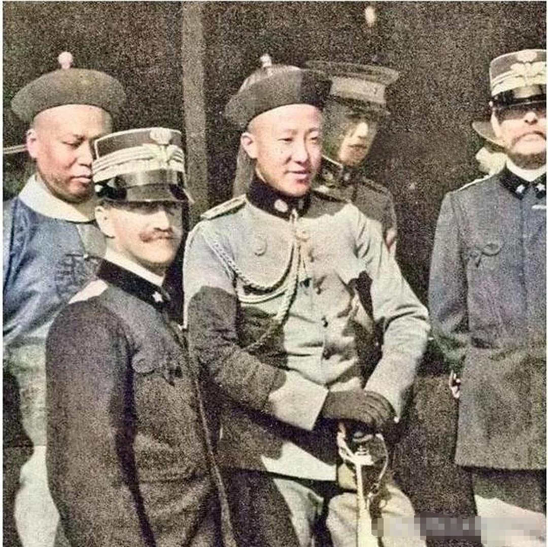 晴雨风说史晴雨风说史溥仪的叔叔载涛，家里有一妻三妾。1950年，《婚姻法