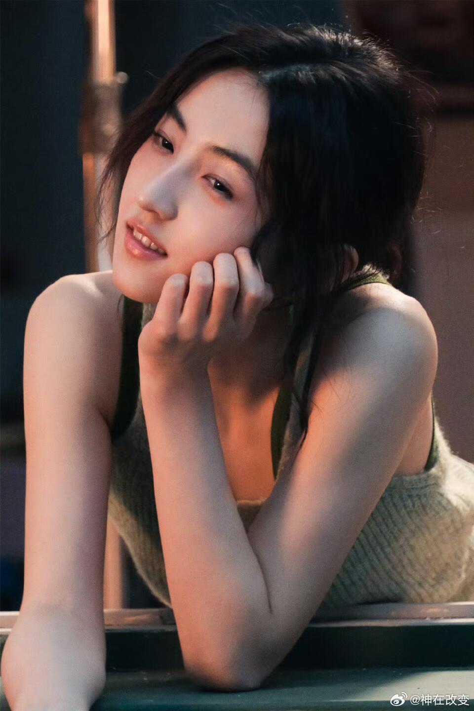 张子枫张子枫微醺少女子枫妹妹这是微醺还是醉美呀？期待《下一个台风》刮