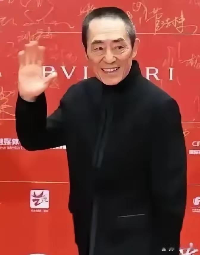 74岁，他选择破产。张艺谋抵押了北京朝阳区700平的别墅，套现3000万，加上