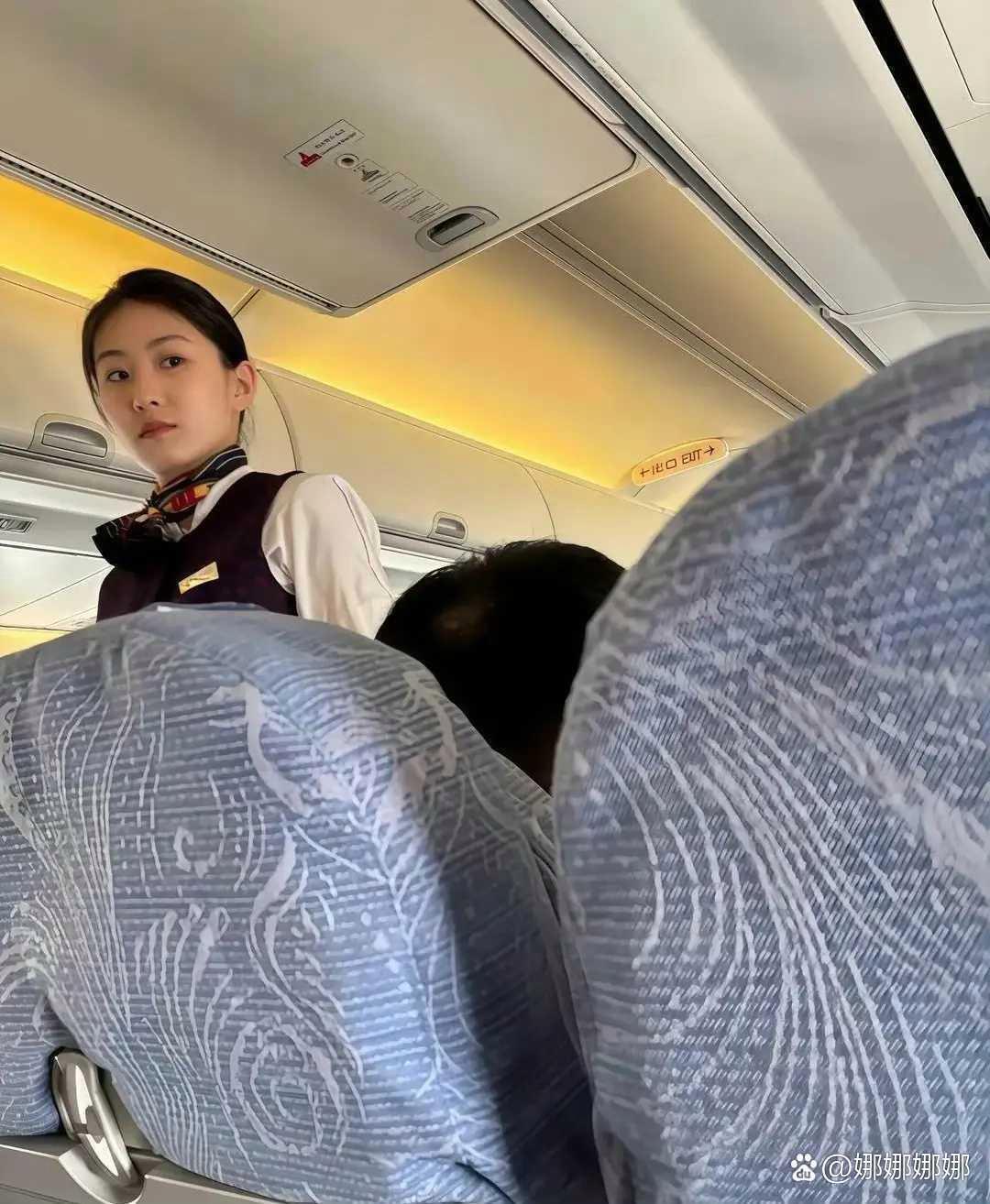 飞机上一幕…不去当明星可惜了啊