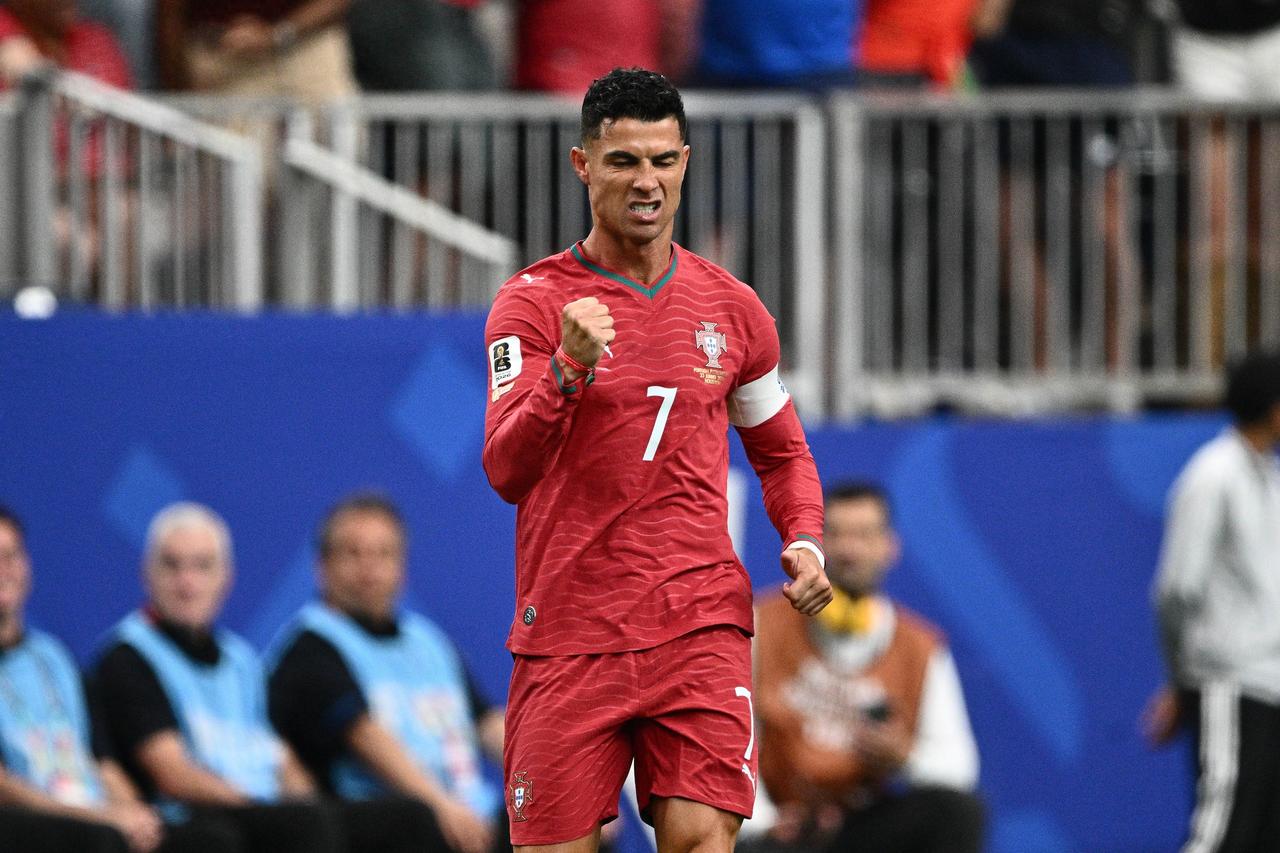 凌晨5点起世界杯32强将全部出炉！4队出局韩国求3队“救命”北京时间6