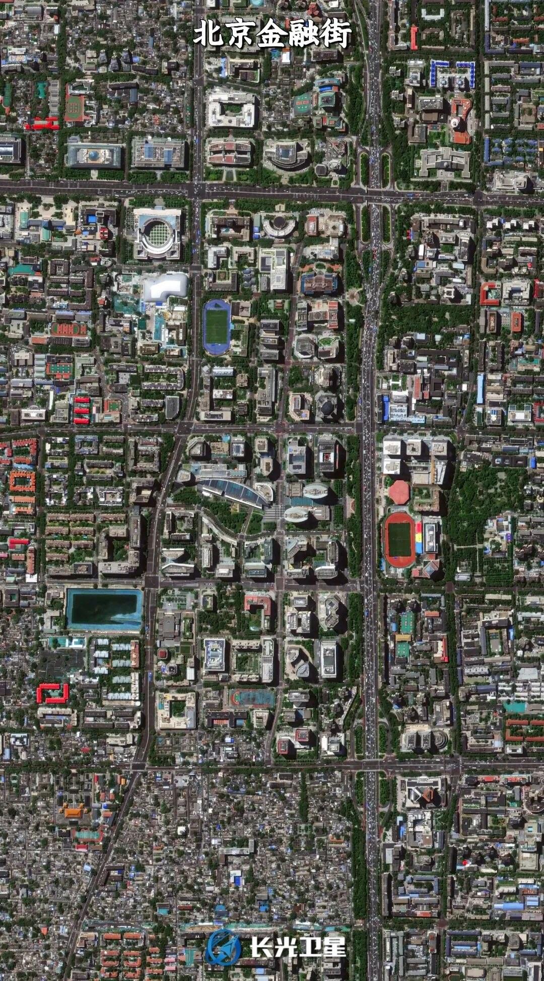 卫星俯瞰中国四大金融中心当镜头从太空俯瞰神州，四座城市的天际线勾勒出中国金融