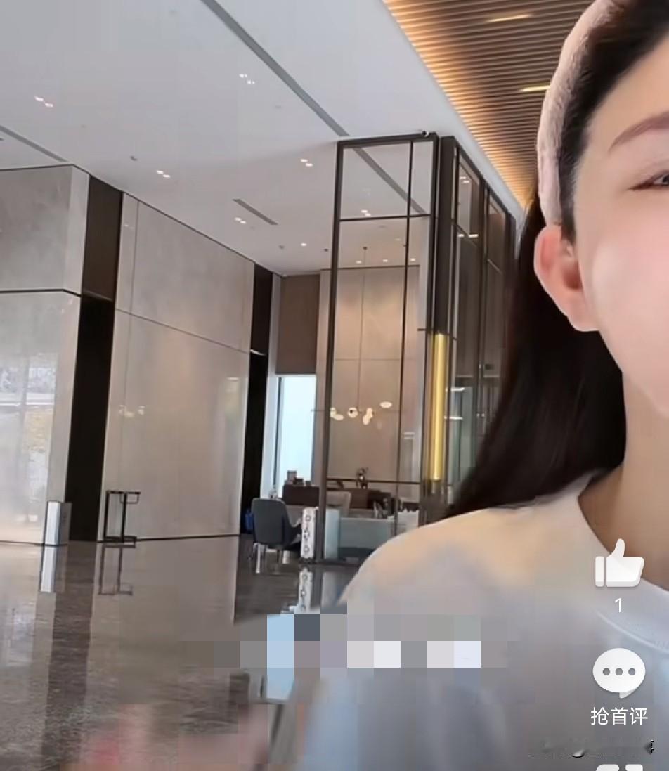 二驴说养平荣一辈子，之前闹离婚是鬼迷心窍就想玩！粉丝问平