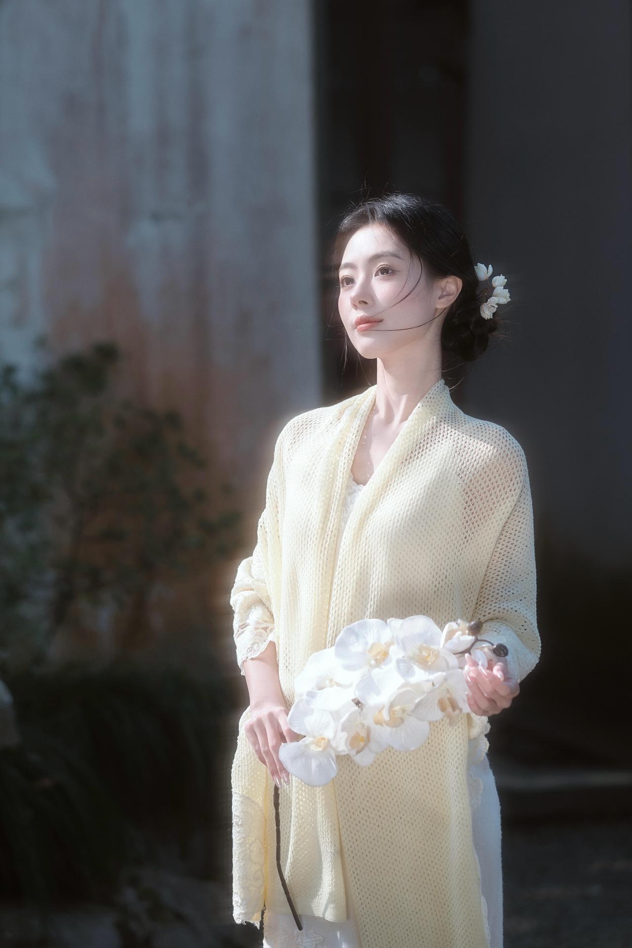 温柔时光花影婆娑岁月静好清浅时光伴流年复古风穿搭