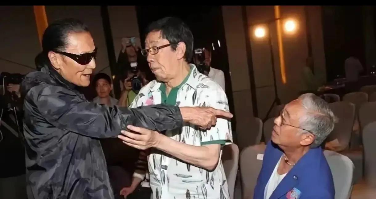 谢贤对曾江的感情还是很深的，虽然跟曾江会当众红脸，起冲突，可是当初曾江去世，谢贤