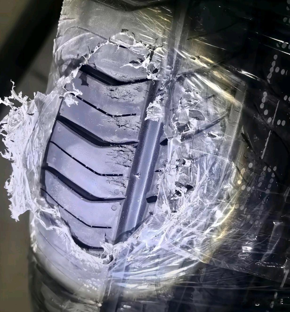 新轮胎这样了影响使用吗