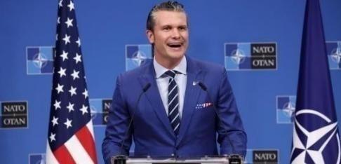 美国防长曾说的一句话让美国人破了防，他表示中美要是开打，不出半个小时，他们的航母