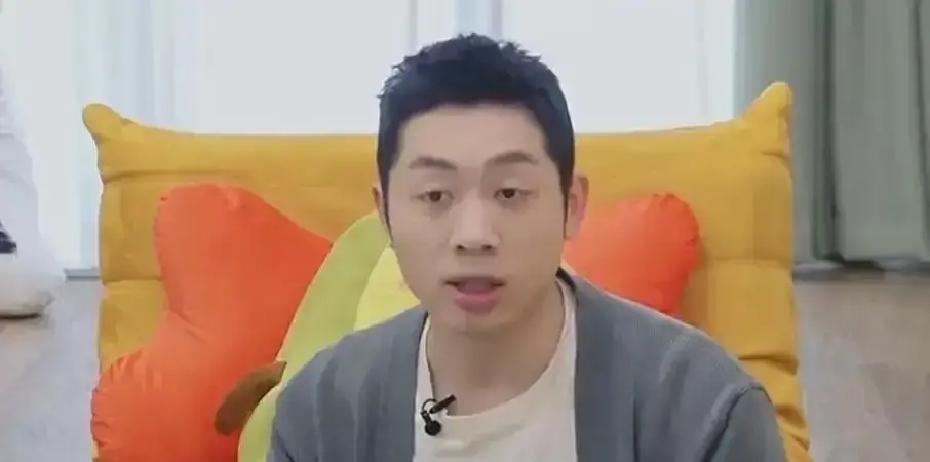 两个世界第一组队，可能是最坏的选择。你看许昕和樊振东。许昕主动让出中台进攻