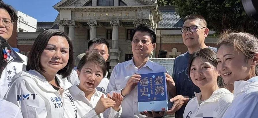 卢秀燕切割式解读，全程不提“中国人”，卢下台南力挺谢龙介台中市长卢秀燕4日随