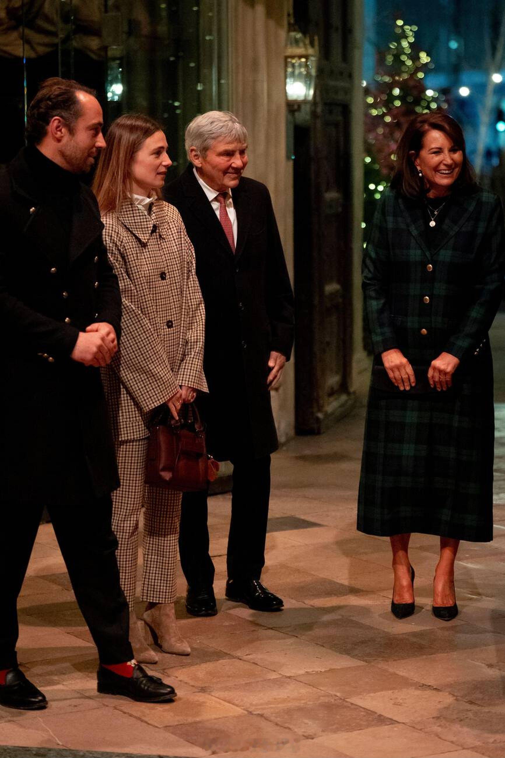 凯特王妃2025年12月5日，凯瑟琳王储妃的父母、弟弟和弟媳在伦敦威斯敏斯特