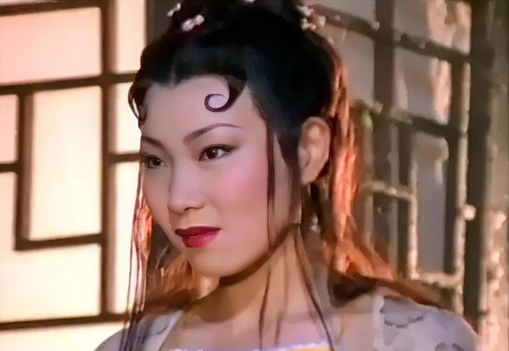 西门庆是如何发家暴富的？西门庆真正发财是吃了花子虚的全部家当。花子虚仅仅纯银子