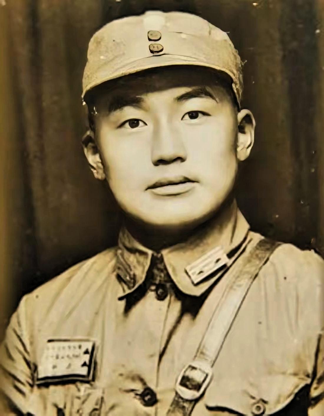 1949年6月，国军师长黄振涛劝吉星文起义，吉星文说：“我是不会参与的，但老兄大
