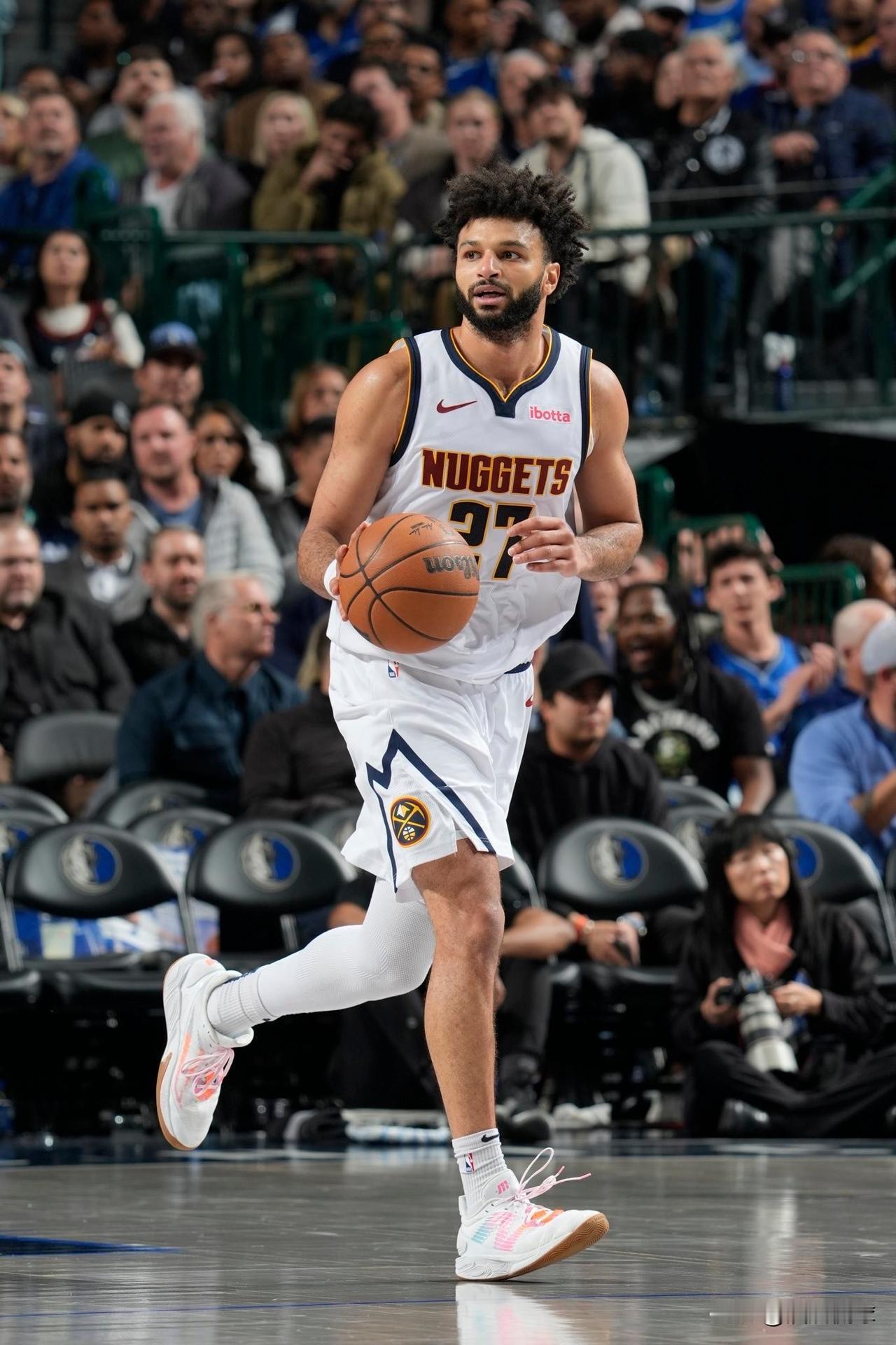 这赛季的穆雷，真的该进全明星了！！！——场均出战35分钟——交出24.8分