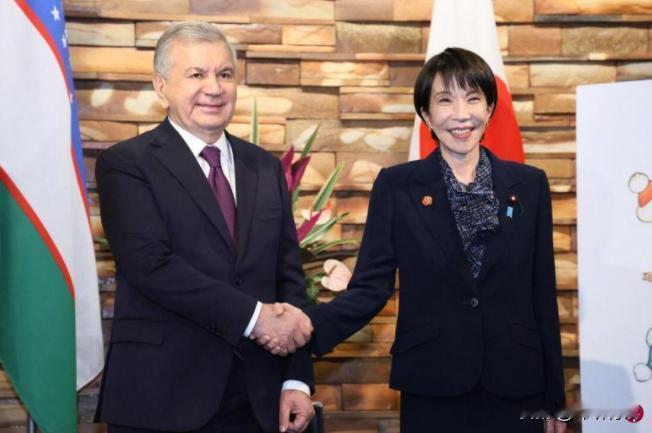 反制不过夜，这就是普京的风格！高市早苗刚刚兴高采烈地主持召开完日本+中亚国家峰会