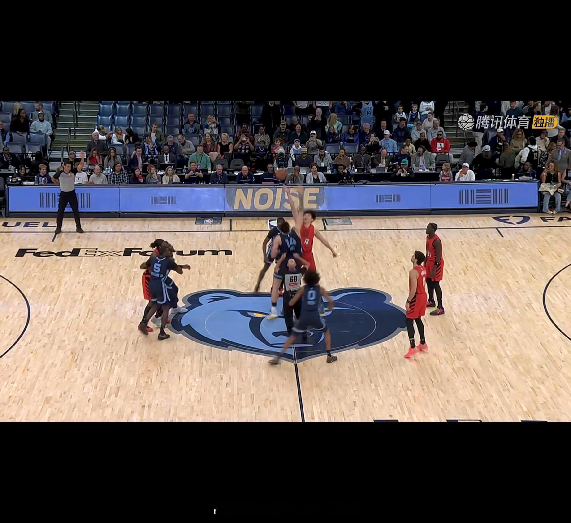 杨瀚森生涯首次首发小杨首次先发值得纪念，但是打的还是比较吃力，明显跟不上节奏，犯