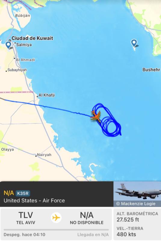 被打怕了！在波斯湾上空飞行的两架美军KC-135罕见地打开了自身的ADS