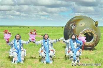 中国航天史上的今天【2013年6月26日神舟十号飞船成功返回】2013年6月26