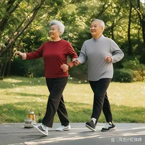 下列10种人和事，老年人需要躲得远远的。老年人因为身体衰弱，抵抗外界的邪气、