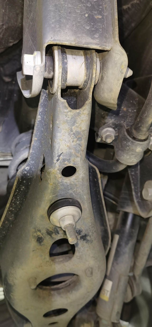 看看长安汽车质量是什么样20年的车子行驶29366公里从新车几千公里漏防冻液2