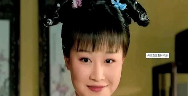 蓝盈莹这姐们儿，简直就是行走的“狼性”教科书！当年拍《甄嬛传》，导演嫌她胖，她