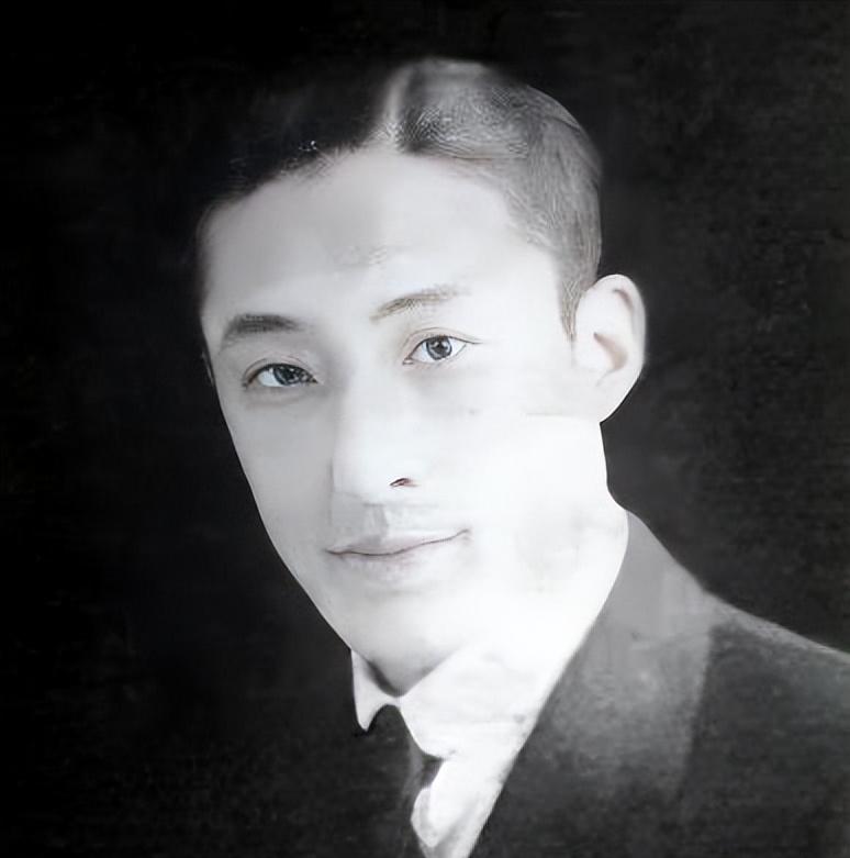 1945年，一个汉奸带着10亿法币、100多根金条投奔新四军，陈毅、张云逸当场愣