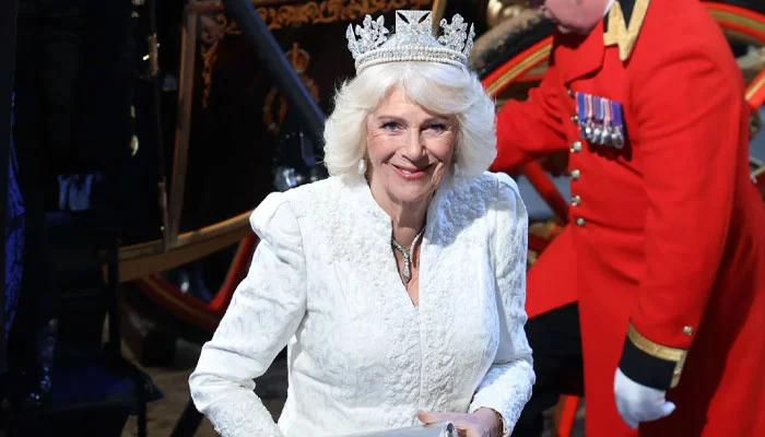 卡米拉王后获封136年皇家奖项，成维多利亚女王之后第二人！英国王室最近有个动静