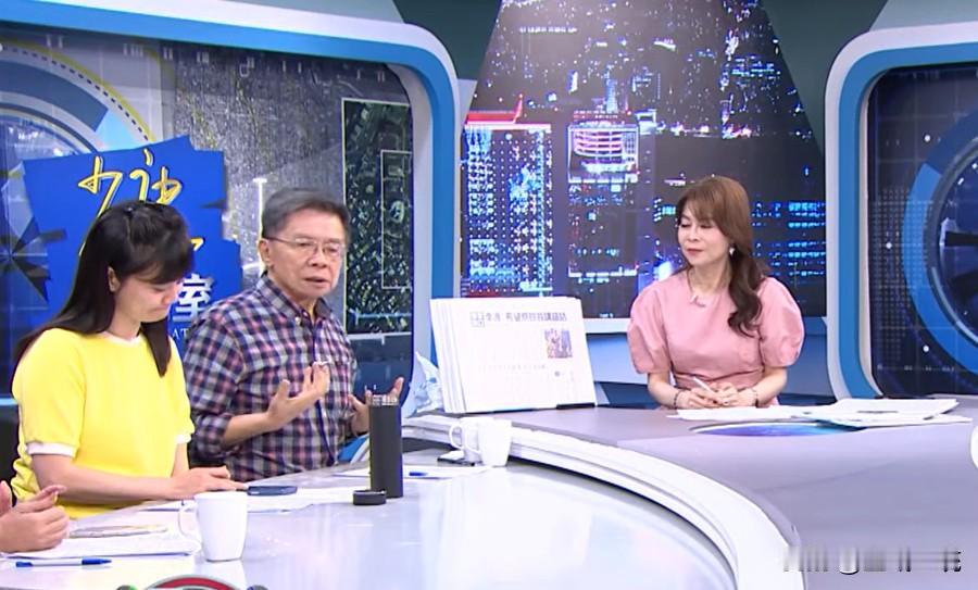 沈富雄批钱怡君“反中”前立委沈富雄昨晚（5日）在节目中批评主持人钱怡君，“你